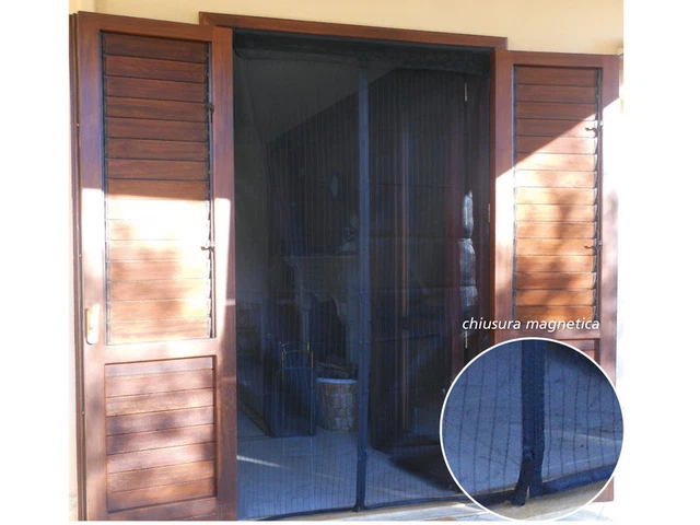 Componenti e accessori neri per finestre