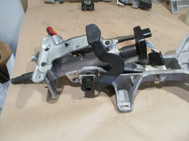 Ferrari 430 - Steering Column with Key - P/N 197702