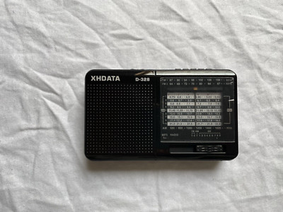 XHDATA D-328 tragbares Radio MP3 Player mittels TF-Karte UKW AM KW Full Band