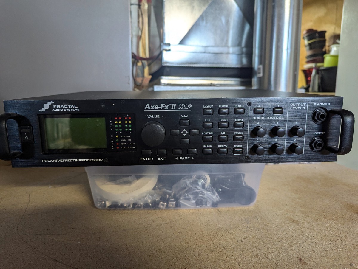 Fractal Audio Axe-Fx II XL Multi-Effect Processor Rackmount 2U