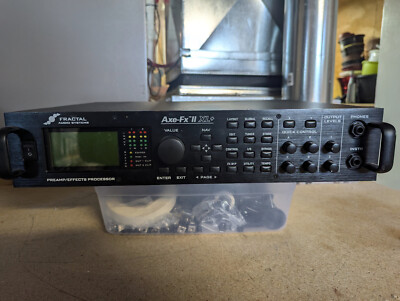 Fractal Audio Axe-Fx II XL Multi-Effect Processor Rackmount 2U