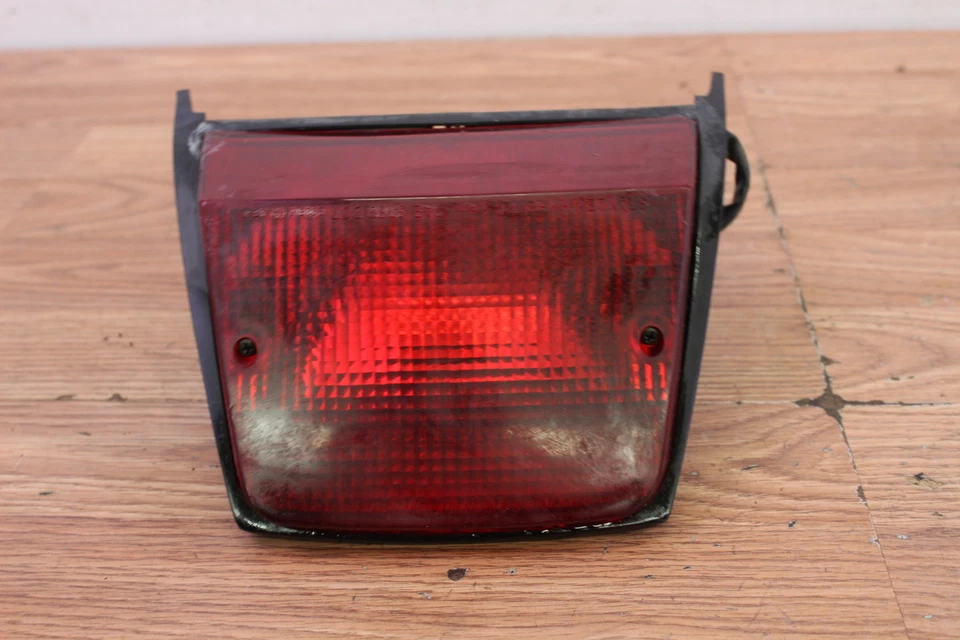 Honda CB700SC 1986 luz trasera/luz de freno Foto 2 de 4