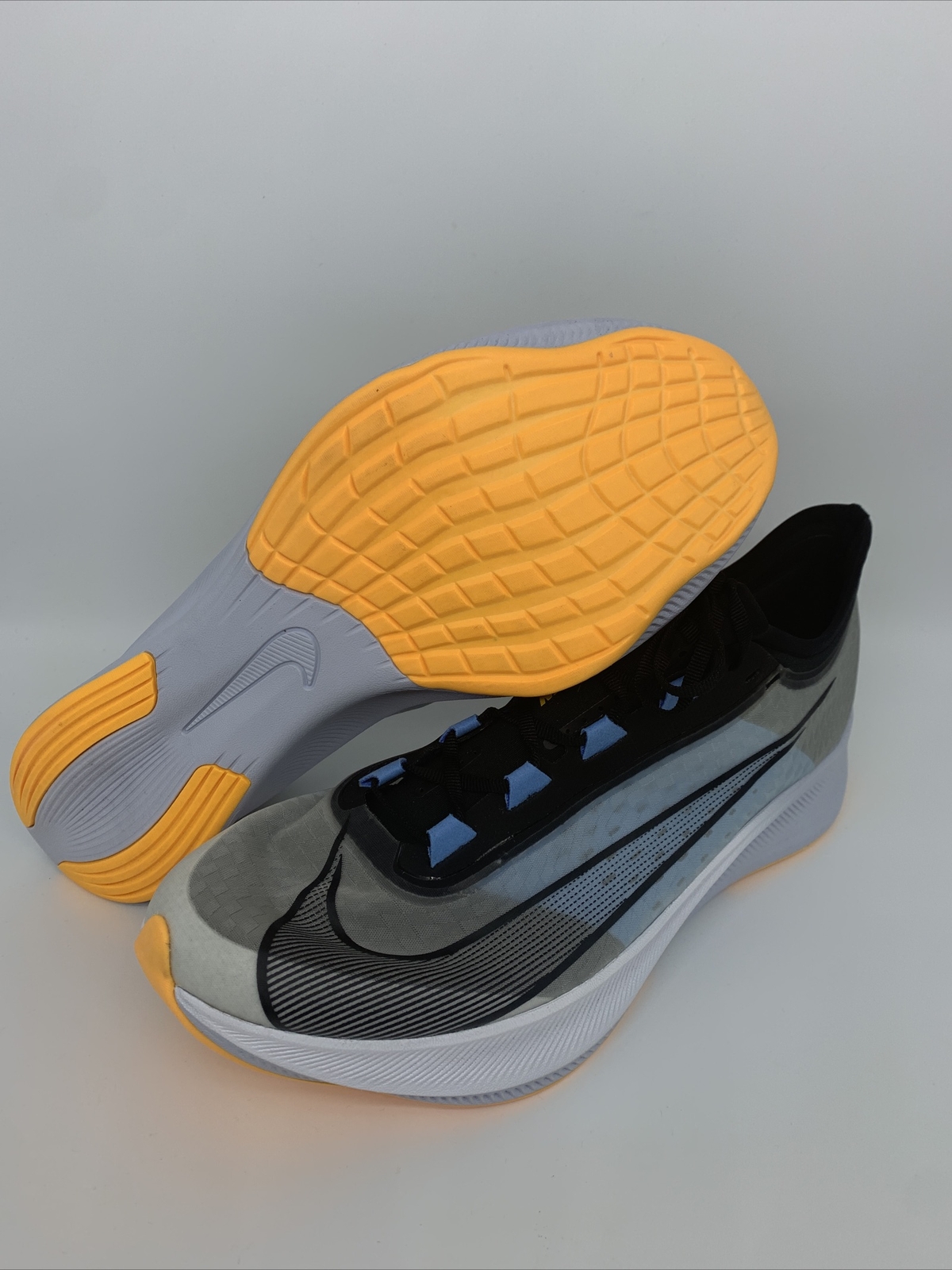 Size 12.5 - Nike Zoom Fly 3 University 