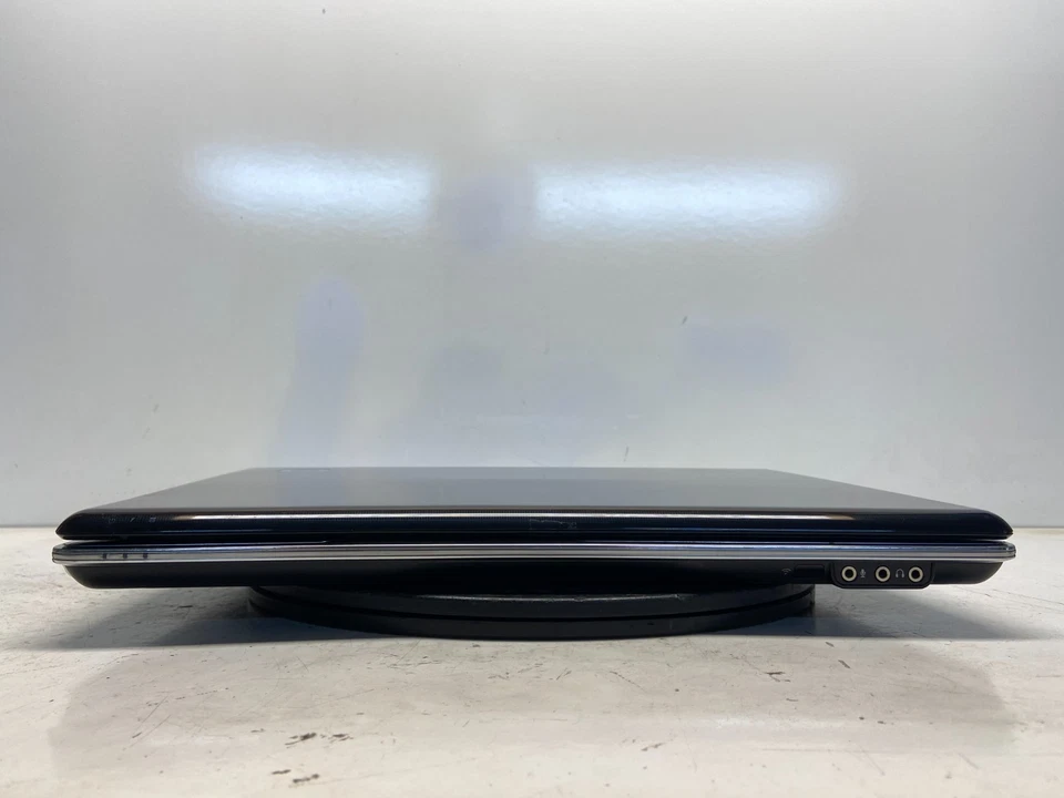 HP Pavilion DV7-1130US AMD Turion X2 RM-70 2000MHz 4 GB SIN HDD - PARA REPUESTOS Foto 3 de 4