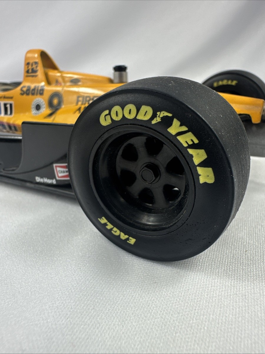 Minichamps 1/18 Indy Car Lola Ford Duracell Racing Raul Boesel | eBay