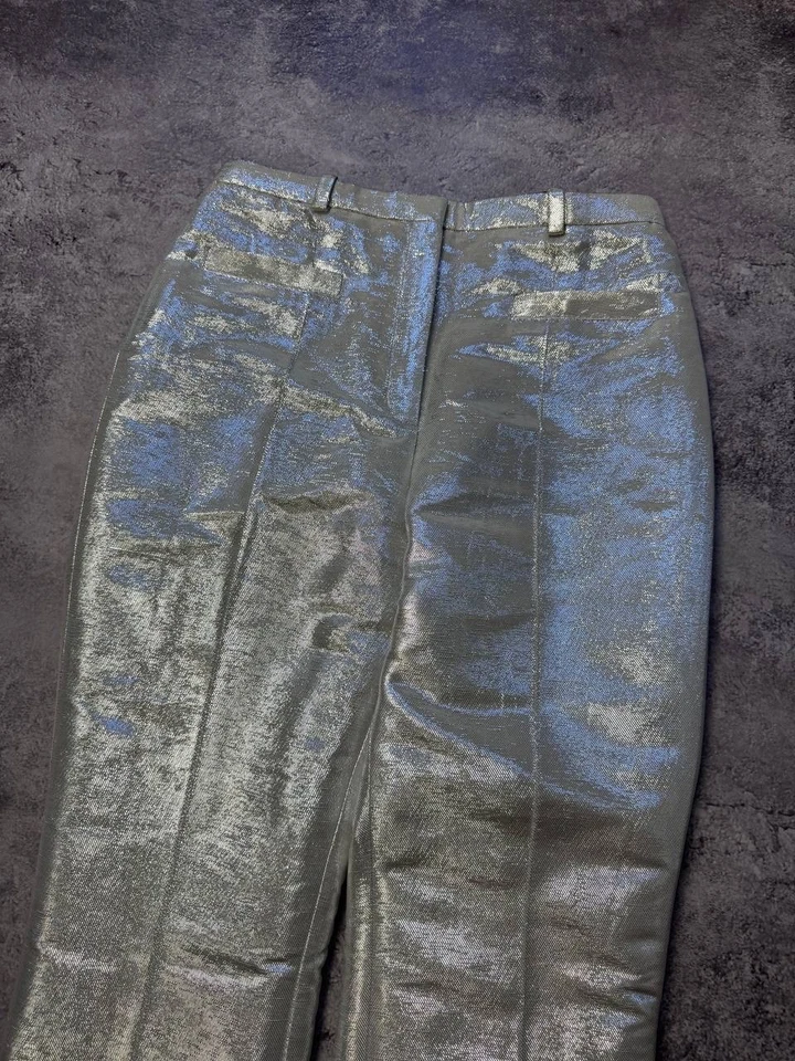 Pantalón acampanado plateado metálico H&M x Paco Rabanne para mujer Foto 3 de 4
