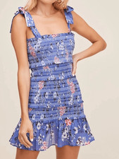 Astr the label anais is smocked floral mini dress blue size extra small