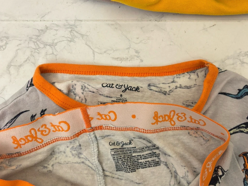 CREWCUTS Cat & Jack Prendas para el torso y la parte inferior Niños M 8-9 Lote de 5 camisas Pantalones deportivos G2 Foto 4 de 4