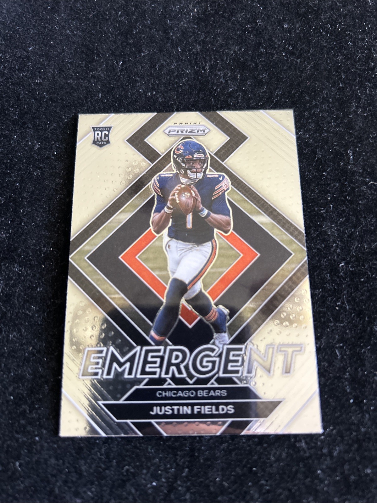 2021 Panini Prizm Emergent Justin Fields Rookie Insert Card #E-4