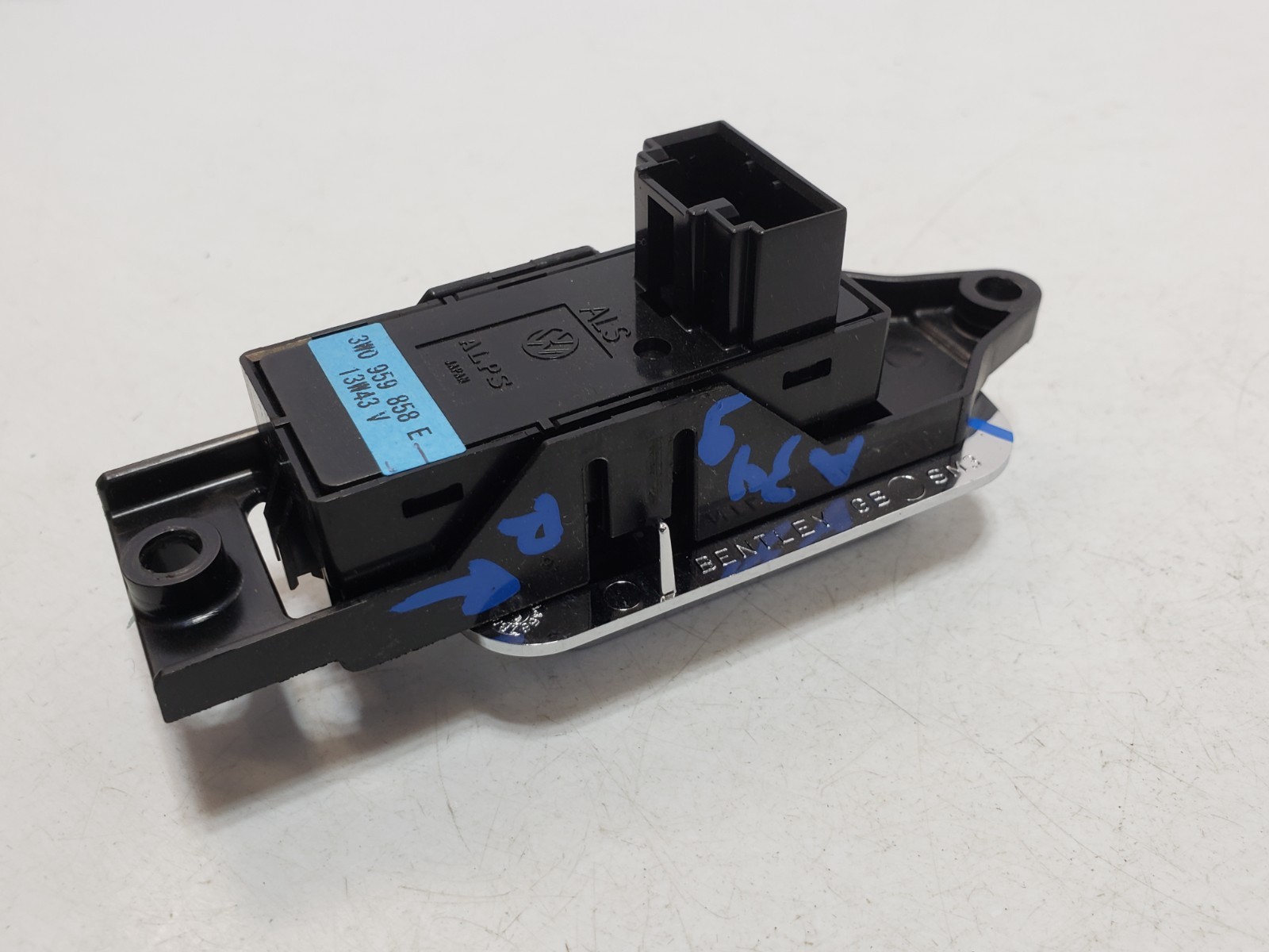 ✅ 03-18 OEM Bentley Continental GT Rear Right Passenger Door Power Window Switch