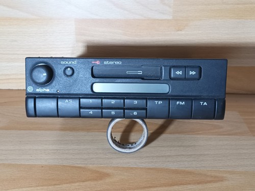 Volkswagen Alpha Radio Kassettenradio 1H0035156 Golf 3 Blaupunkt