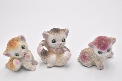 Vintage 60er Jahre Japanische Kitsch Kätzchen Figuren 3er Set Struktur Sammlerstücke