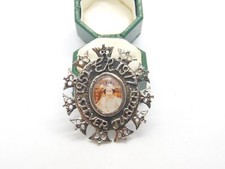 Queen Elizabeth II Sterling Silver Portrait Silver Jubilee Pendant Vintage 1977