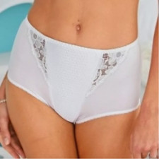 NWT Lejaby ANTALIA Shaper Panty, sz S White