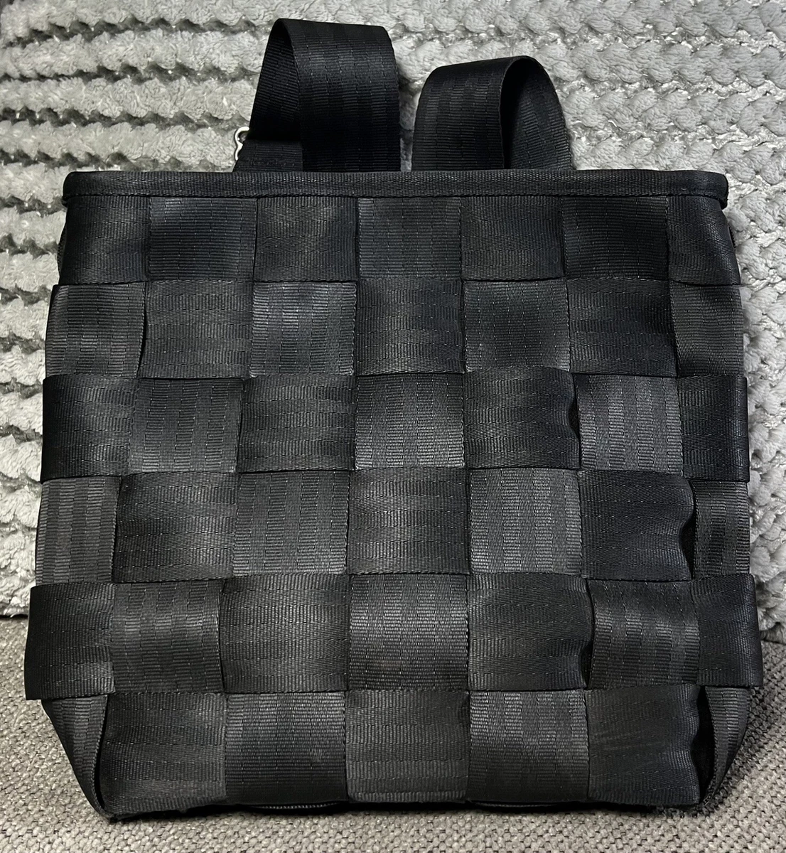 Harveys clearance seatbelt backpack