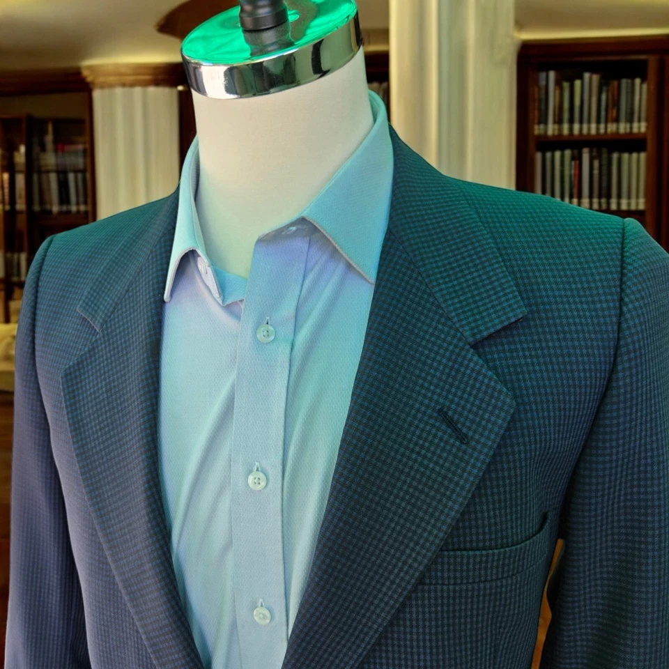 Blazer Versace V2 40r 50it Gingham xadrez Saks 5th Ave feito na Suíça - Imagem 3 de 4