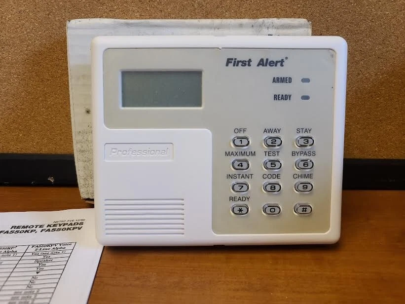 NEW- First Alert FA210KP  Console keypad(STICKER DEFECT) LOOK AT PICTURES - Image 3 of 4