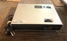 Hitachi CP-X5 LCD Projector