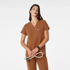 FIGS One Pocket Scrub Top/Kade Cargo Scrub Pants Set (Mocha) Small 🥥