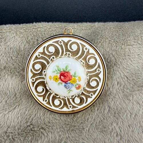 Vintage Porcelain Flower Locket Enamel Gold Tone