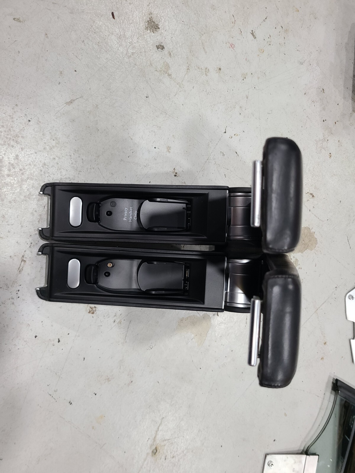 2005 bentley arm rest