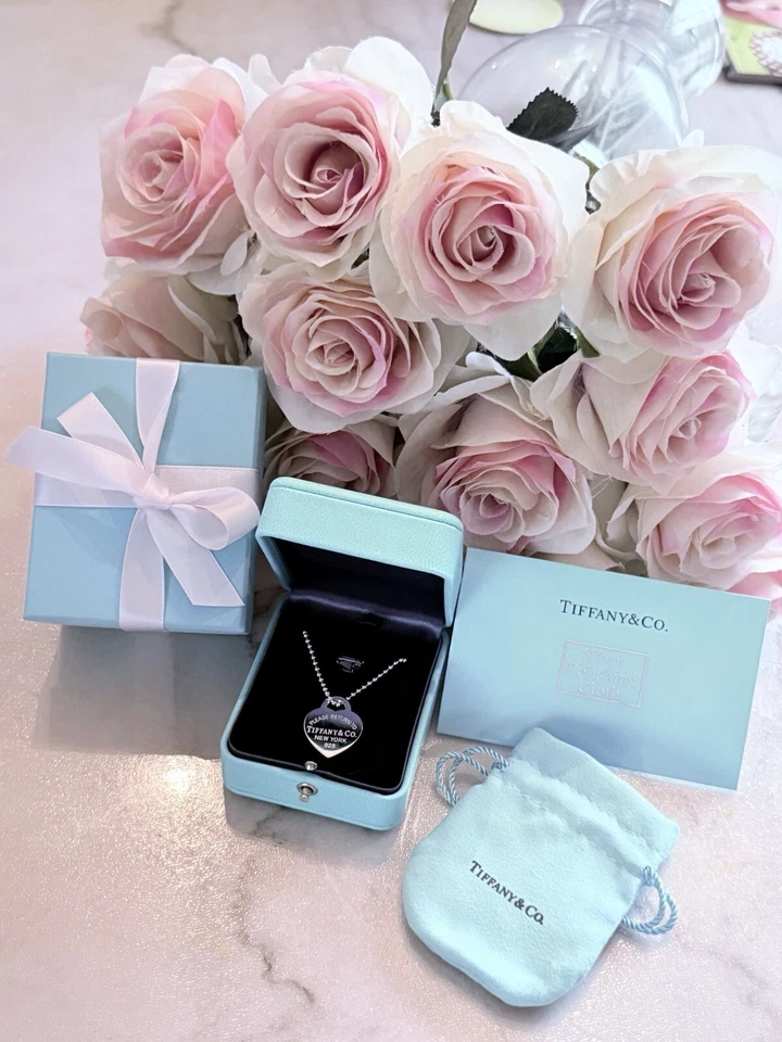 Colar de miçangas com pingente de coração Tiffany & Co. (em uma corrente de 18 pol.) - Imagem 2 de 4