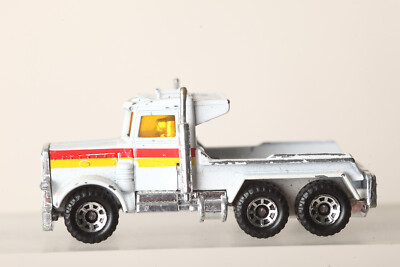 MATCHBOX No 1-80   Peterbilt Truck  1981   8cm  (261486 48)