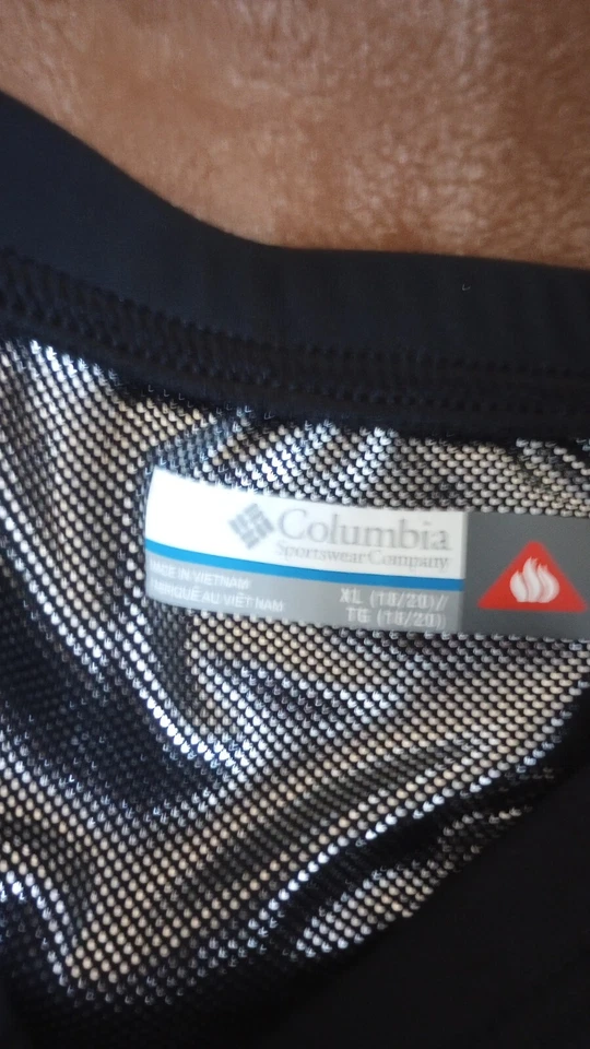 Columbia Omni Heat Base Layer Top and Bottoms Junior XL Black - Image 3 of 4