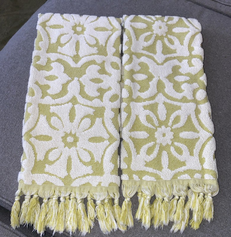 Set Of 2 Vintage Sears Drylon Bath Towels Jacobean Pattern  W/ Fringe