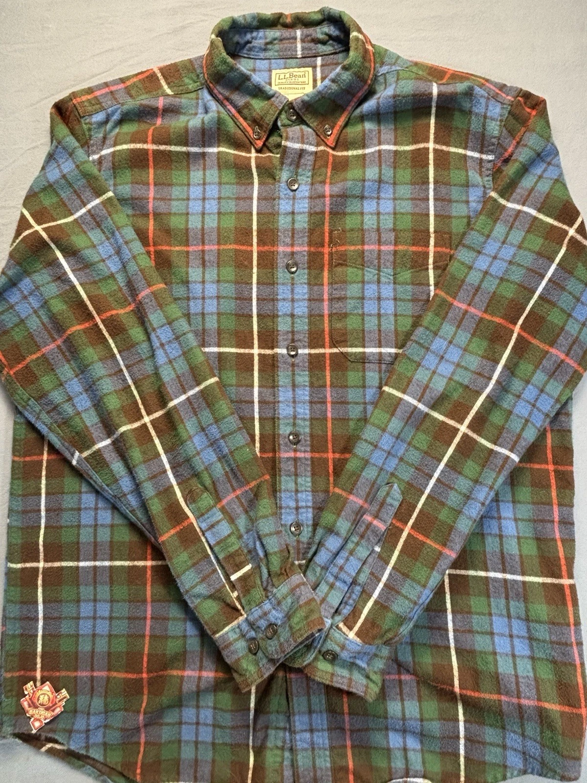 L.L. Bean M Traditional Fit Plaid Flannel Button Down Shirt