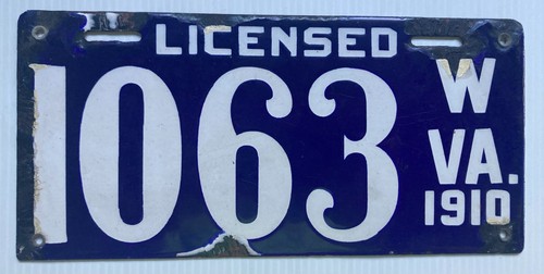 EXCEPTIONAL 1910 WEST VIRGINIA PORCELAIN ENAMEL LICENSE PLATE MAN CAVE SCARCE!!!