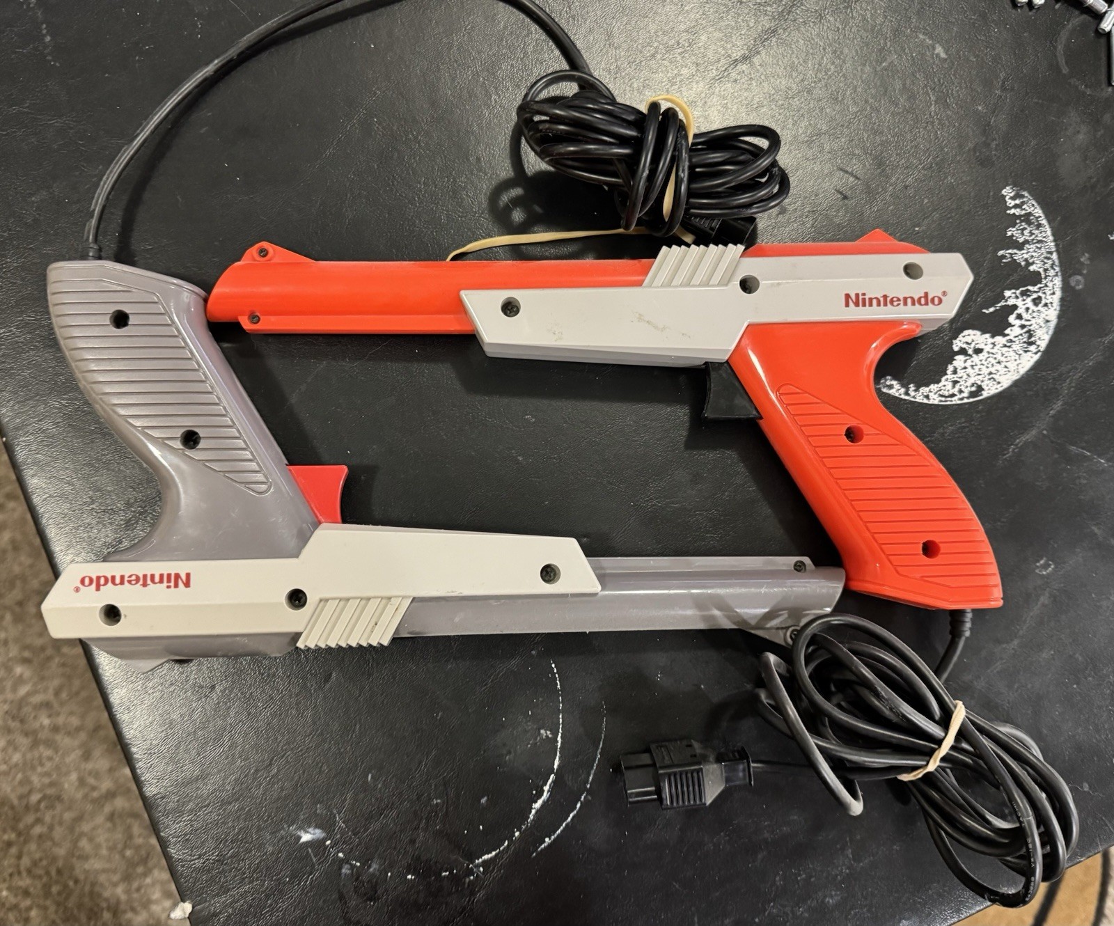 Nintendo NES Two Original NES-005 ZAPPER GUNS Bundle Grey And Orange