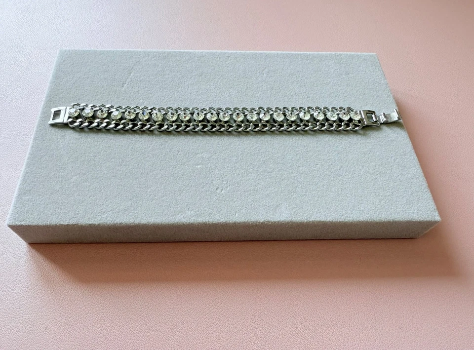 Classic Wide Vintage Rhinestone Chain Bracelet - Image 3 of 4