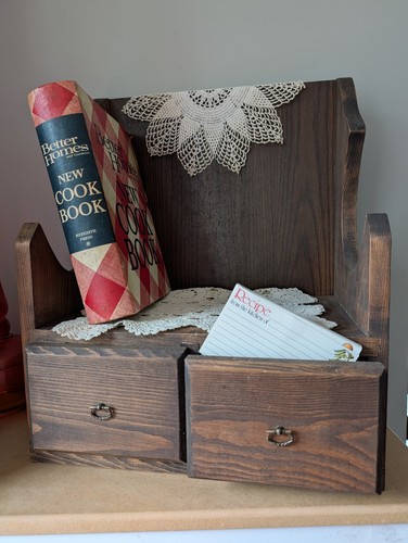 Vintage Rustic Table Top Cookbook Stand, Betty Crocker Cook Book, Recipe Cards