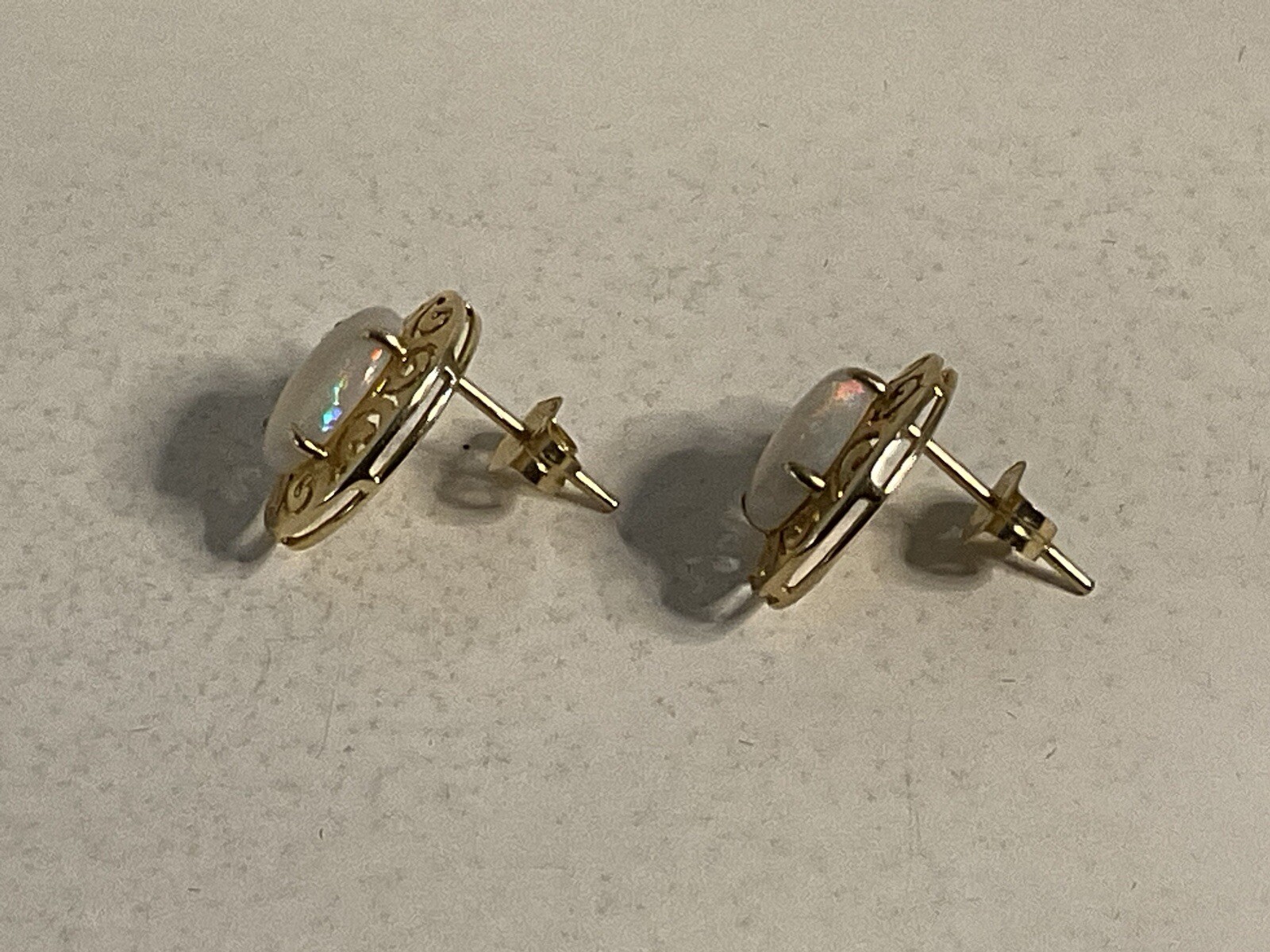 14K Solid Yellow Gold Oval Opal Stud Earrings - image 9