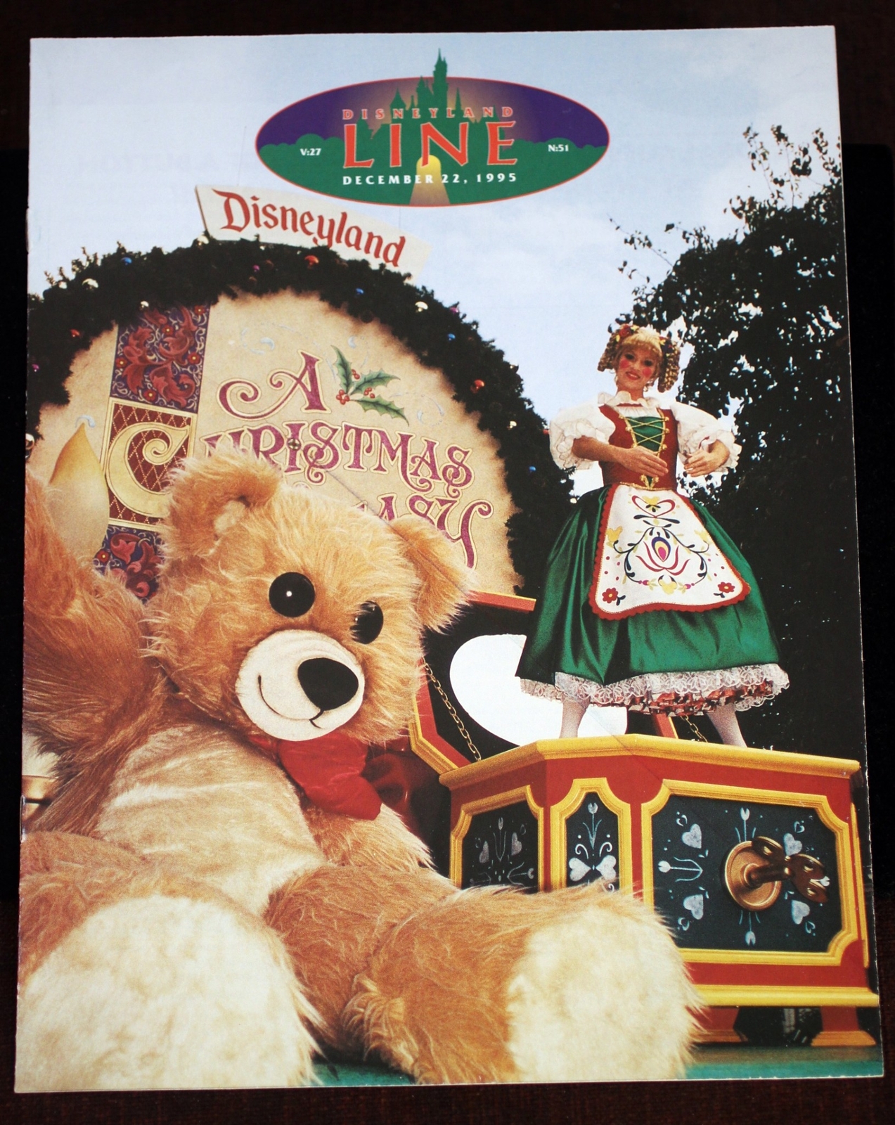 Disneyland Line 1995 Christmas Parade Toy Story Funhouse El Capitan