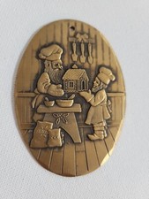 Vtg Wendell August Forge 2000 Santa Workshop North Pole Bakery Bronze Ornament