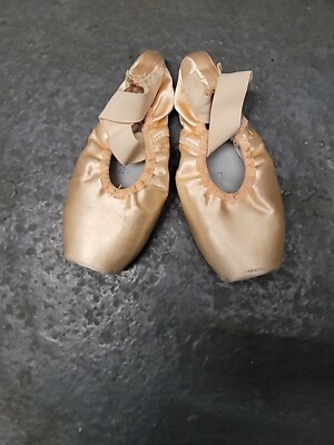 FREED OF LONDON Studios Professional ballet pointe shoes E