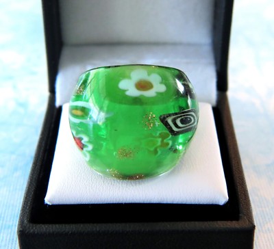Bohemian Art Abstract Floral on Green Hand Blown Glass Bling Ring sz 8.75