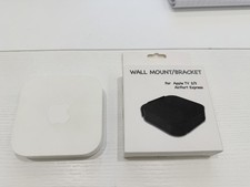 Apple Airport Express (A1392) 2a generazione + staffa montaggio a parete