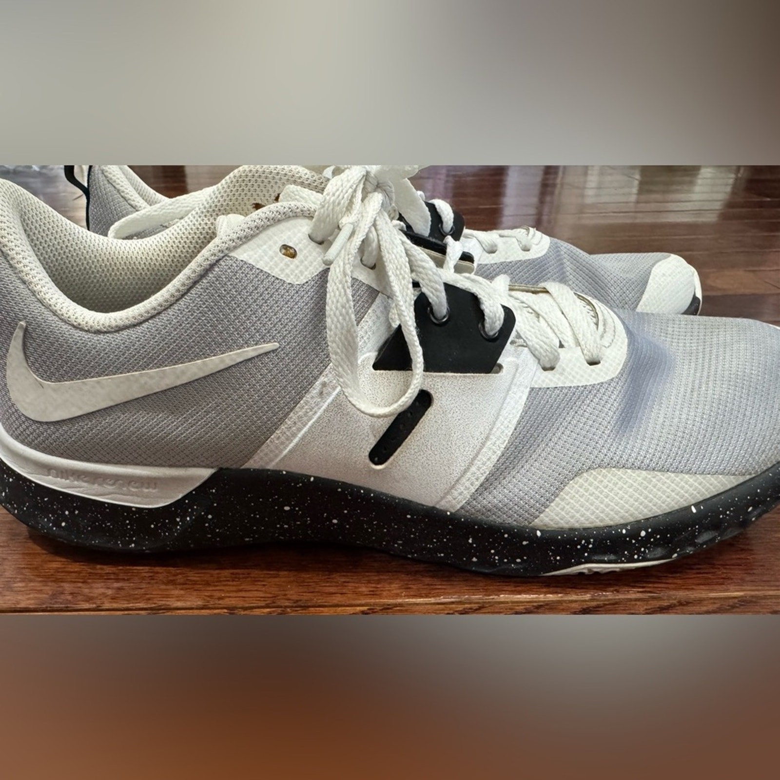 nike renew retaliation tr grey