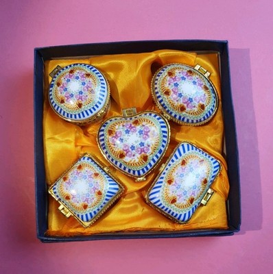 K3) Porzellan Messing Pillen Dosen trinket box 5 St. Blumen Schmuckbox Neu&OVP