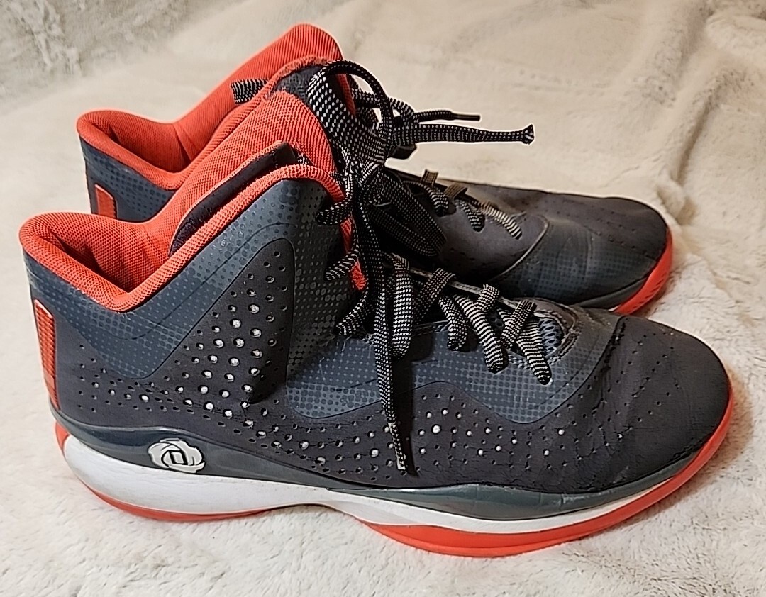Adidas Mens Shoes Sneakers Derrick D Rose 773 III Basketball  display picture 1