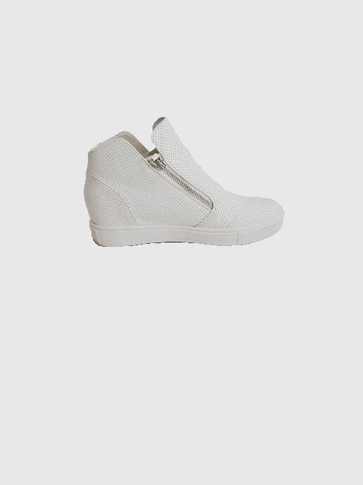 Steve Madden Caliber White Shoes Size 8.5 M Women s Fashion eBay