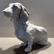 Porzellanfigur Hund, Dackel Nymphenburg weiß...
