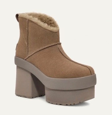 UGG Mini Heights Platform Boot 8.5