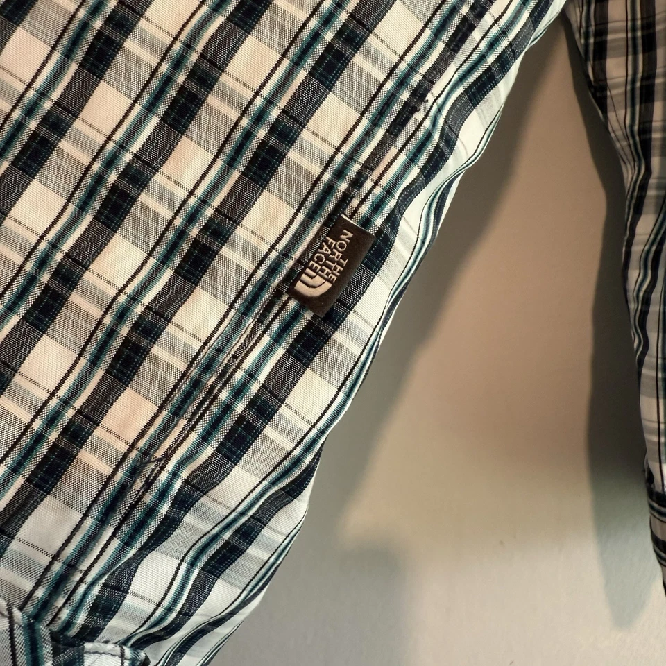 The North Face Shirt Checked Patterned Long Sleeve Walking Hiking Men’s Medium - Image 4 of 4