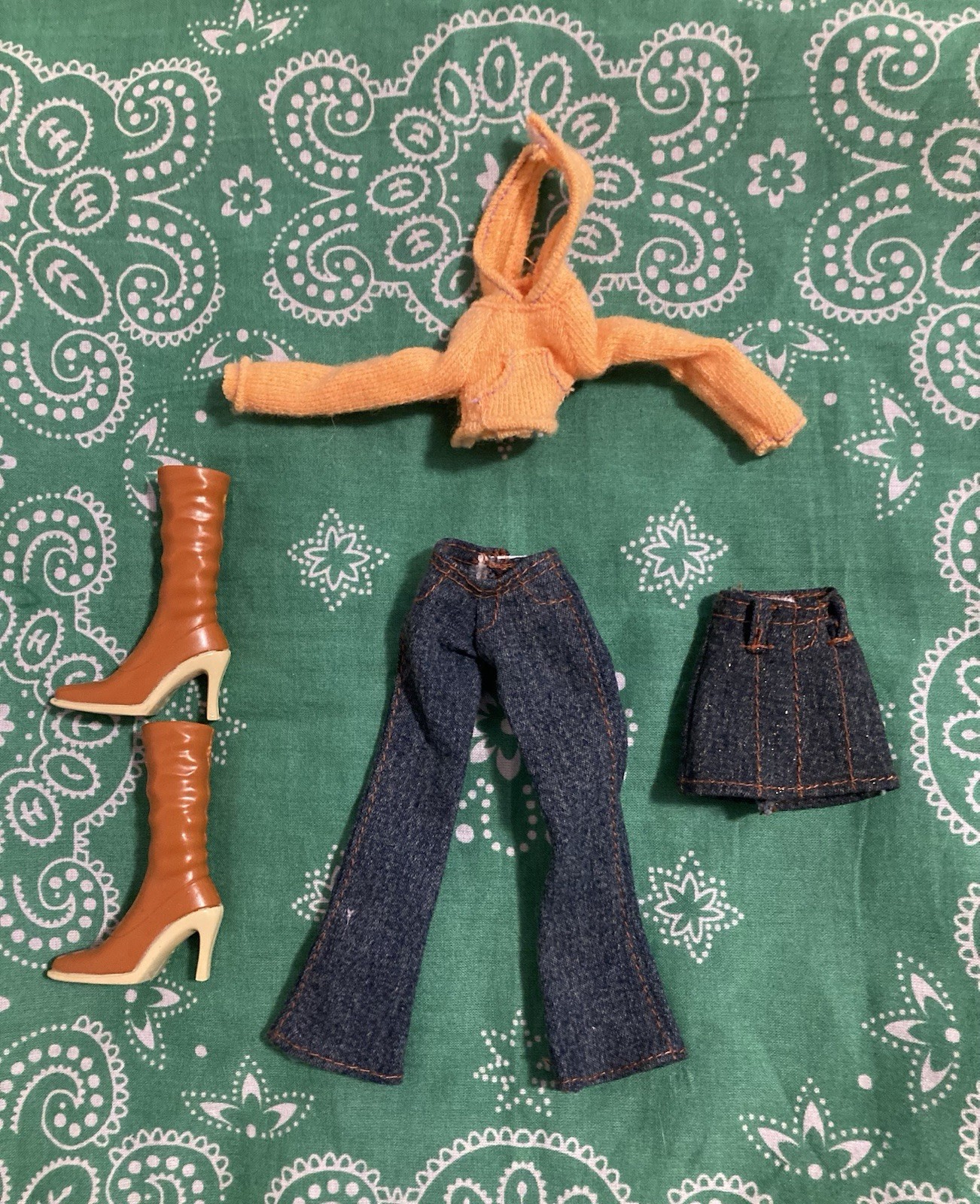 Bratz fashion doll outfit Lot