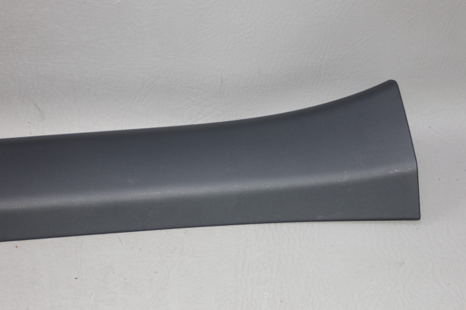 Audi R8 2017-2023 Front Right Scuff plate P/N 4S1867272A
