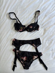 DEADSTOCK 2010&rsquo;s Agent Provocateur Lingerie Full Set in Black Floral 32C bra